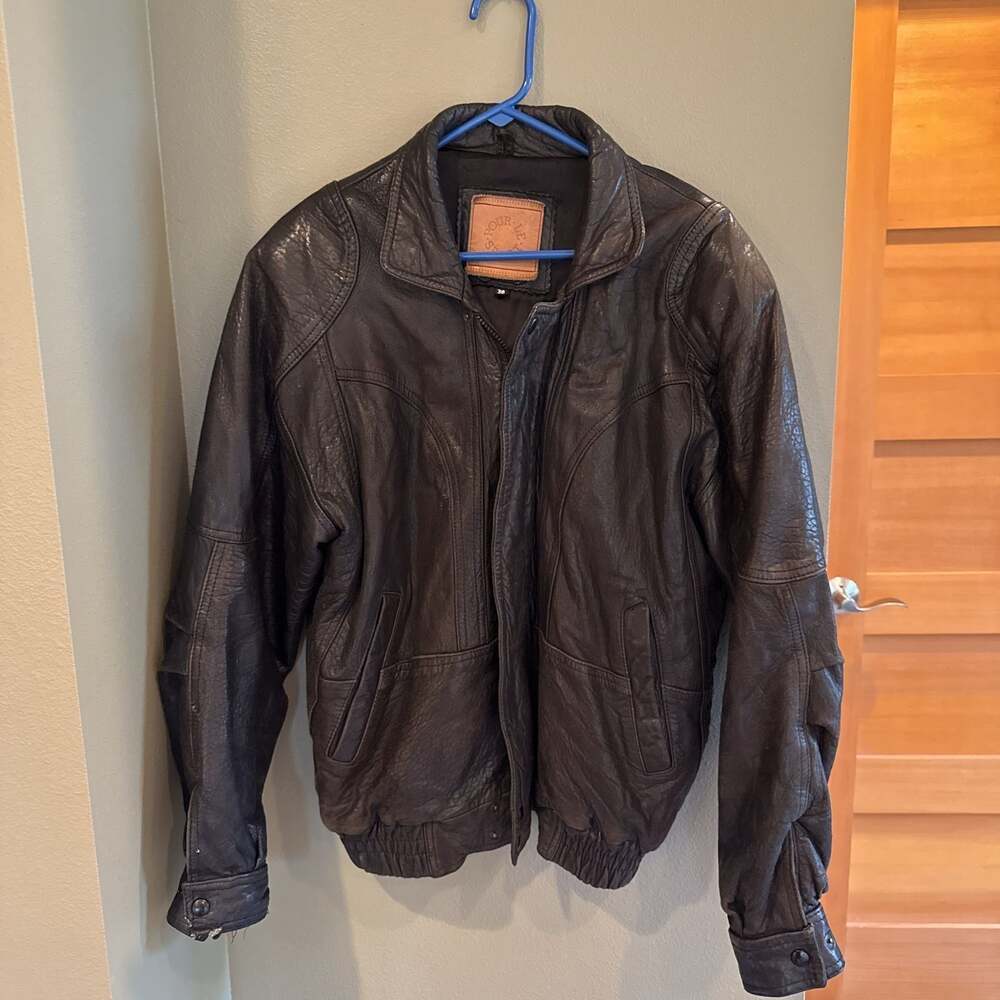 Vintage Black Leather Bomber Jacket